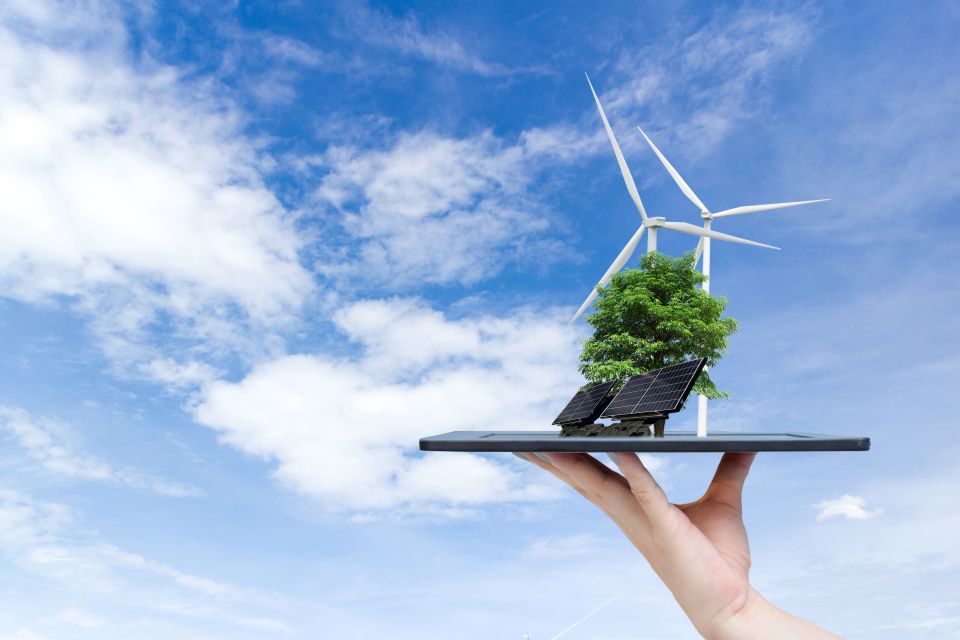 Dal 4 aprile le domande di contributo per impianti di energia da fonti rinnovabili per PMI