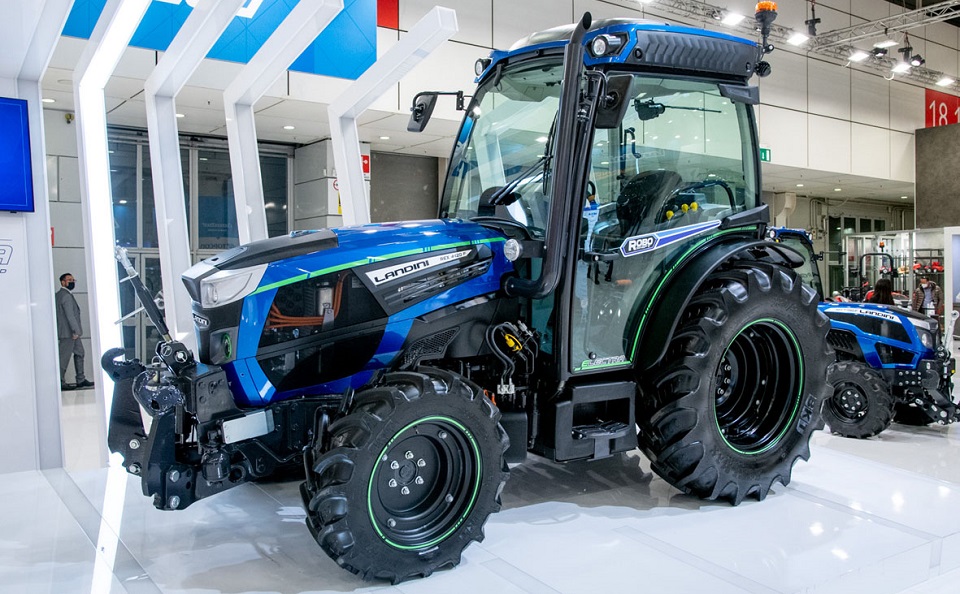 Argo Tractors: centro di gravità tra macchina, uomo e ambiente