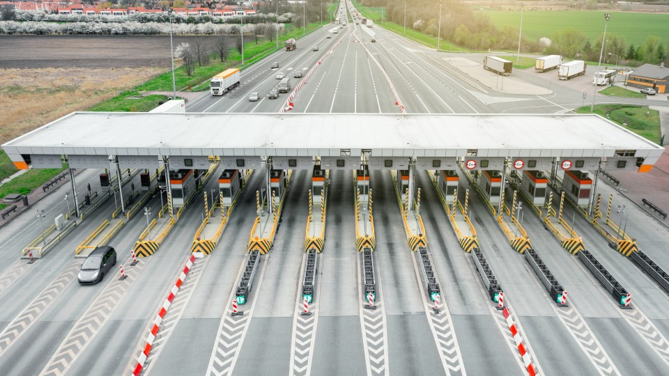 Trasporto merci su strada. Riduzione dei pedaggi autostradali per transiti effettuati nell’anno 2021